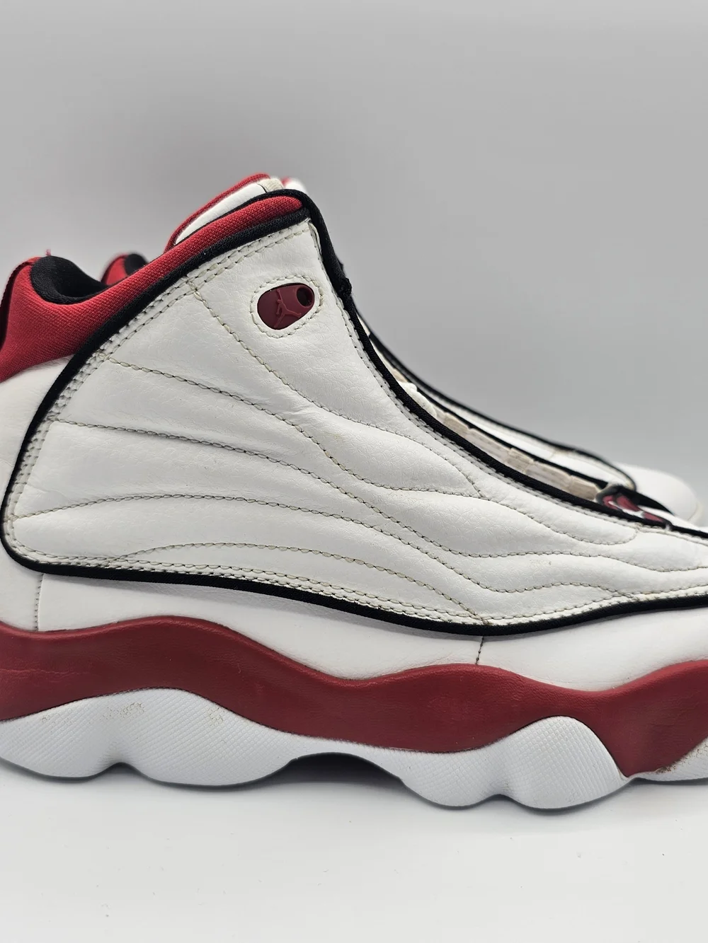 Jordan Strong White/Red Basketball Shoes 5.5Y